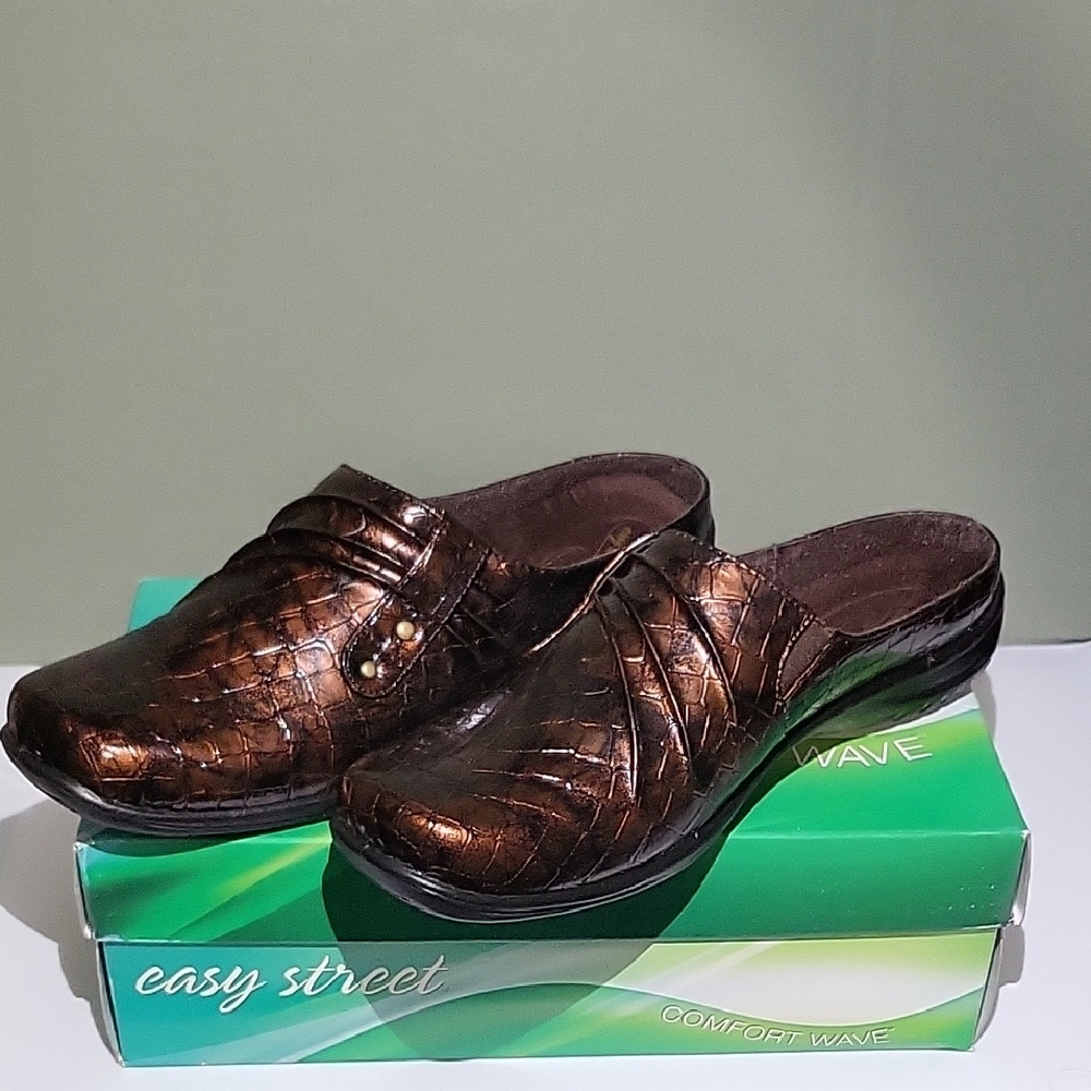Easy Street Brown Leather Loafers Slip-On